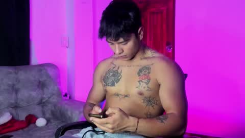 noah_223 online show from 17, 12, 2025