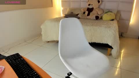 Snapshot of noah__ds chatting on 18, 12, 2024 Noah online show from 18, 12, 2024