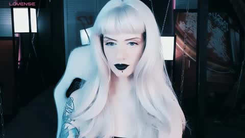 REAL name LiaDM are always open online show from 13, 12, 2024