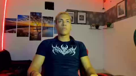 Snapshot of noah_flynn1 chatting on 20, 10, 2025 noah_flynn1 online show from 20, 10, 2025