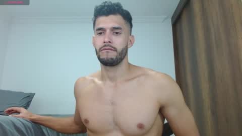 Snapshot of noah_jhonsonn chatting on 1, 2, 2025 Noah online show from 1, 2, 2025