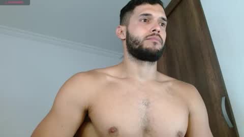 Snapshot of noah_jhonsonn chatting on 10, 9, 2025 Noah online show from 10, 9, 2025