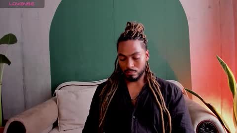 Snapshot of noah_jones__ chatting on 5, 3, 2026 Noah online show from 5, 3, 2026