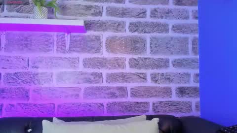    online show from 25, 2, 2026