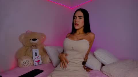 Snapshot of noah_russel chatting on 2, 12, 2025 Noah online show from 2, 12, 2025