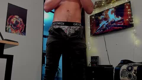 Snapshot of noahbrawn chatting on 5, 1, 2025 LIAM- noah online show from 5, 1, 2025