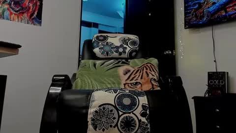 Snapshot of noahbrawn chatting on 17, 1, 2025 LIAM- noah online show from 17, 1, 2025