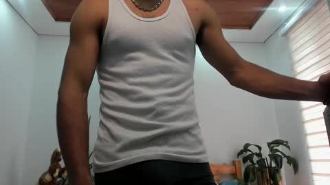 Snapshot of noahbrawn chatting on 29, 10, 2025 LIAM- noah online show from 29, 10, 2025