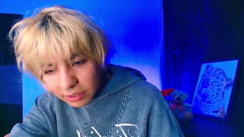 Snapshot of noahh_444 chatting on 4, 4, 2026 Noah online show from 4, 4, 2026