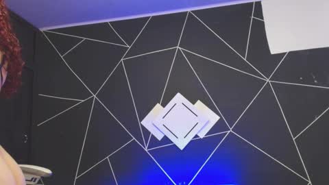 noahlafforet online show from 25, 9, 2025