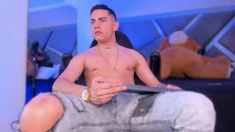 Welcome to Noah room online show from 20, 3, 2026