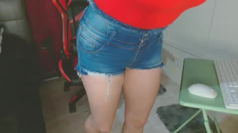 Snapshot of noamartin_ chatting on 2, 12, 2024 Noamartin online show from 2, 12, 2024