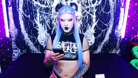 Snapshot of noamy_666 chatting on 28, 5, 2026 caroline online show from 28, 5, 2026