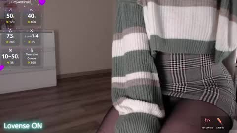 noelleneptune online show from 12, 4, 2026