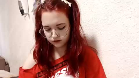 Snapshot of noemireaux chatting on 16, 7, 2026 Emma online show from 16, 7, 2026