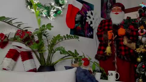 Snapshot of noha_miler chatting on 14, 12, 2024 kevin online show from 14, 12, 2024