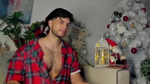 Snapshot of noha_miler chatting on 24, 12, 2024 kevin online show from 24, 12, 2024