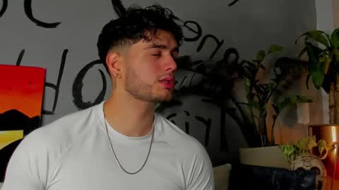 Snapshot of noha_miler chatting on 27, 2, 2025 kevin online show from 27, 2, 2025