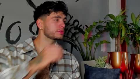 Snapshot of noha_miler chatting on 3, 3, 2025 kevin online show from 3, 3, 2025