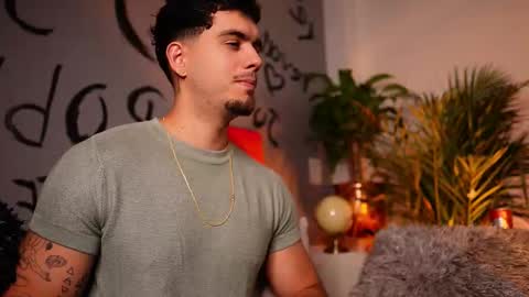 Snapshot of noha_miler chatting on 14, 9, 2025 kevin online show from 14, 9, 2025