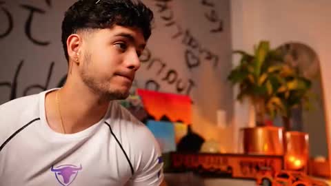 Snapshot of noha_miler chatting on 28, 10, 2025 kevin online show from 28, 10, 2025