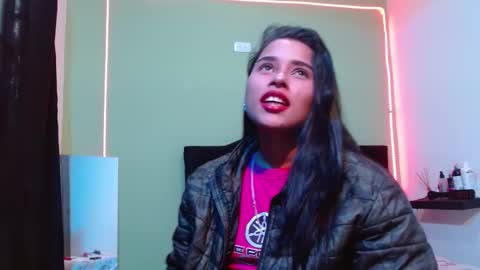 Noha Thomson online show from 9, 10, 2025