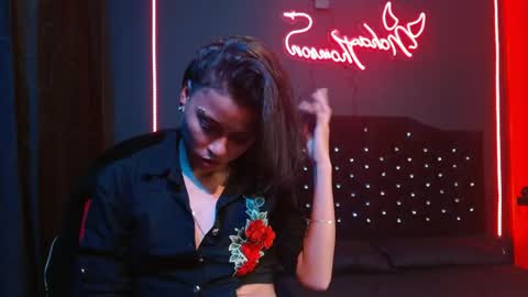 Noha Thomson online show from 21, 4, 2026