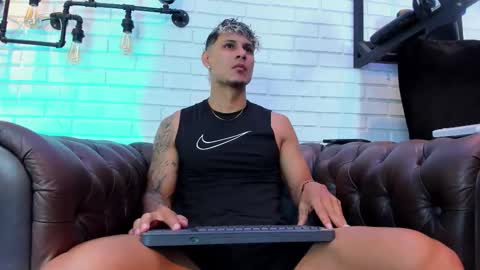 Snapshot of nohanhunter chatting on 18, 10, 2025 nohanhunter online show from 18, 10, 2025