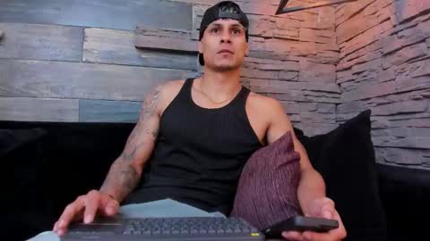 Snapshot of nohanhunter chatting on 18, 12, 2025 nohanhunter online show from 18, 12, 2025