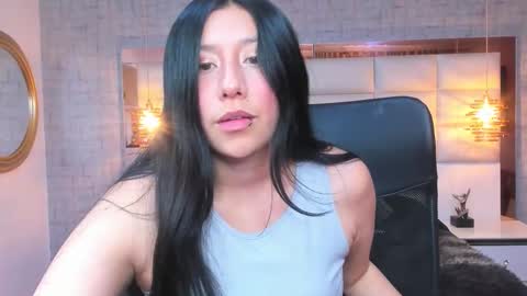Snapshot of nohemi_louse chatting on 22, 11, 2025 Nohemi online show from 22, 11, 2025