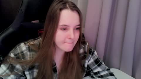 noir_ember_ online show from 19, 2, 2026