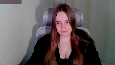noir_ember_ online show from 1, 8, 2026