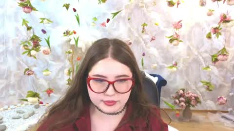 Snapshot of noirwhisper chatting on 7, 7, 2026 noirwhisper online show from 7, 7, 2026