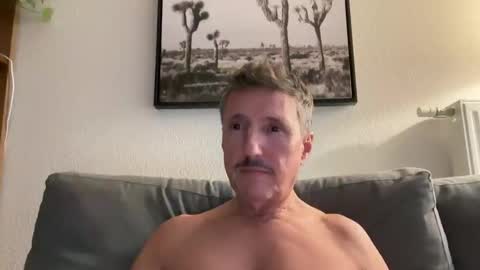 Snapshot of nolo34 chatting on 2, 12, 2025 nolo34 online show from 2, 12, 2025