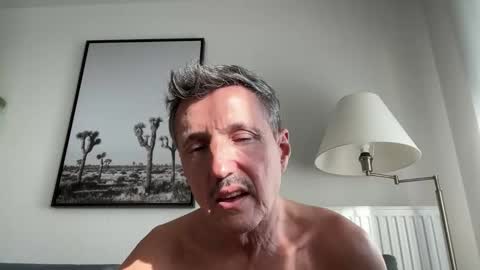 Snapshot of nolo34 chatting on 5, 12, 2025 nolo34 online show from 5, 12, 2025