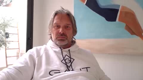 Snapshot of nonsequiture chatting on 26, 10, 2025 Ralle online show from 26, 10, 2025