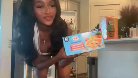 Snapshot of noodsovernudes chatting on 10, 6, 2026 NoodsOverNudes online show from 10, 6, 2026