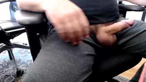 Snapshot of nopantbsx chatting on 12, 10, 2025 The Best Ever online show from 12, 10, 2025