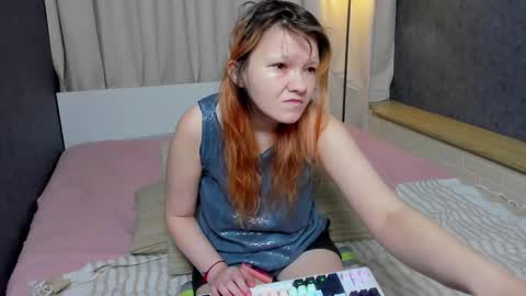 Snapshot of nora_lovvv chatting on 20, 9, 2025 Nora online show from 20, 9, 2025