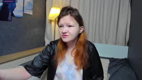 Snapshot of nora_lovvv chatting on 17, 10, 2025 Nora online show from 17, 10, 2025