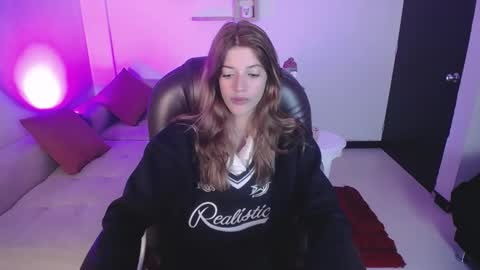 Snapshot of nora_vennucci chatting on 10, 12, 2024 Nora online show from 10, 12, 2024