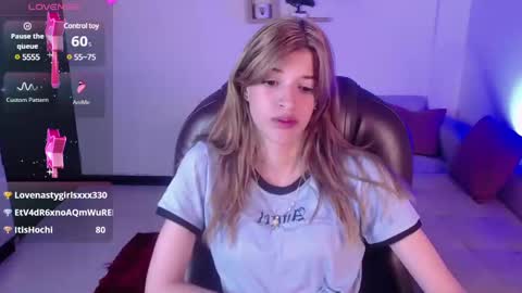 Snapshot of nora_vennucci chatting on 24, 1, 2025 Nora online show from 24, 1, 2025