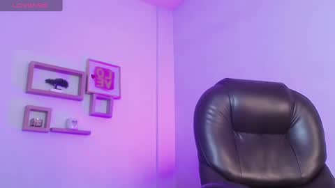 Snapshot of nora_vennucci chatting on 28, 1, 2025 Nora online show from 28, 1, 2025