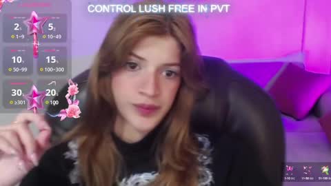 Snapshot of nora_vennucci chatting on 1, 2, 2025 Nora online show from 1, 2, 2025