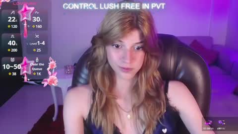 Snapshot of nora_vennucci chatting on 4, 2, 2025 Nora online show from 4, 2, 2025