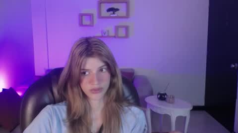 Snapshot of nora_vennucci chatting on 8, 2, 2025 Nora online show from 8, 2, 2025