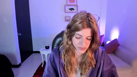 Snapshot of nora_vennucci chatting on 12, 2, 2025 Nora online show from 12, 2, 2025