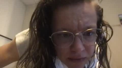 Snapshot of norabarnacle93 chatting on 27, 3, 2026 Nora and Jim 3 online show from 27, 3, 2026