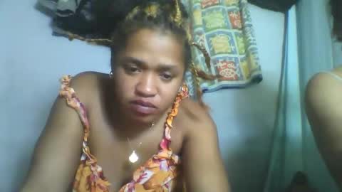 nosminah01 online show from 14, 9, 2025