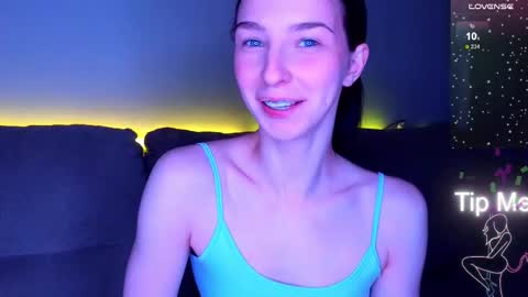 Hello My name is Helene NTMU  Finger up if u like what u see online show from 11, 3, 2026